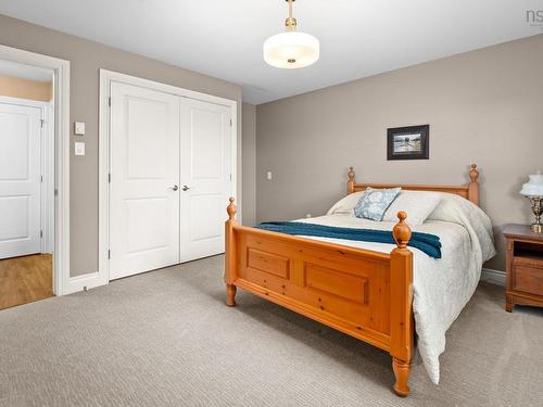22 Chaucer Lane, Timberlea, NS 