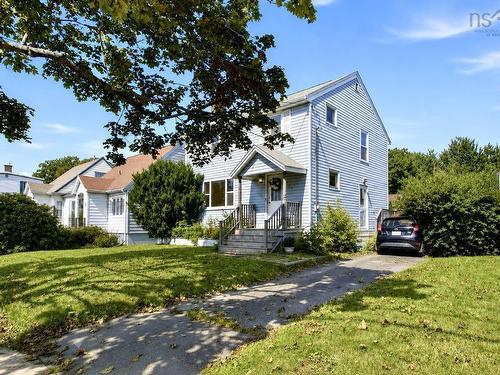 148 Victoria Road, Dartmouth, NS 
