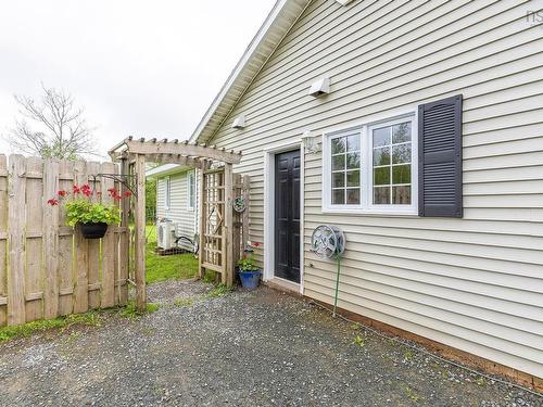 18951 Highway 2, Stewiacke, NS 