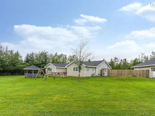 18951 Highway 2, Stewiacke, NS 