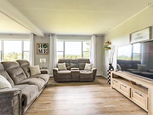 19 Spruce Lane, Hebron, NS 