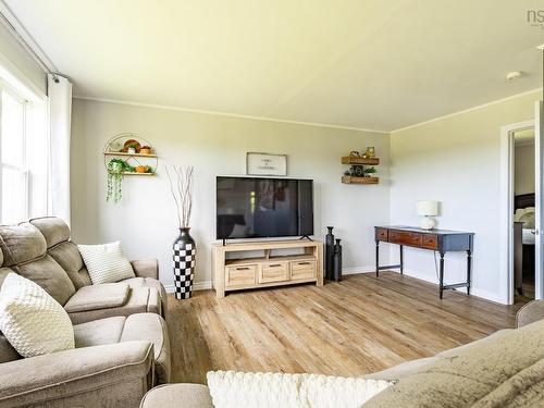 19 Spruce Lane, Hebron, NS 