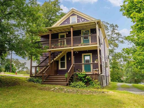 9 Cedar Street, Windsor, NS 