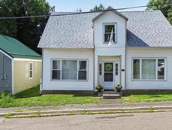 23 Twining Street Pictou, NS B0K 1H0