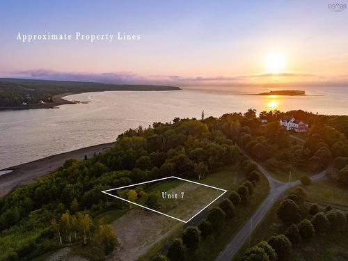7 Colonial Arms Drive, Deep Brook, NS 