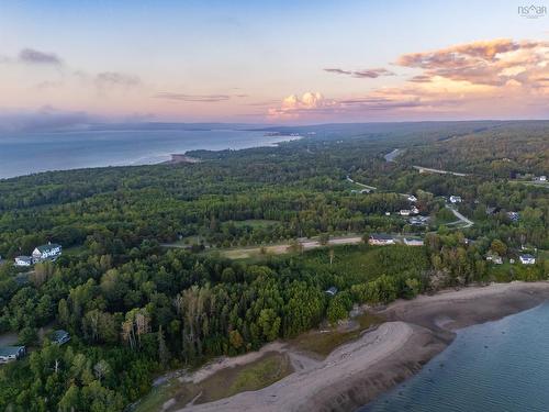 7 Colonial Arms Drive, Deep Brook, NS 