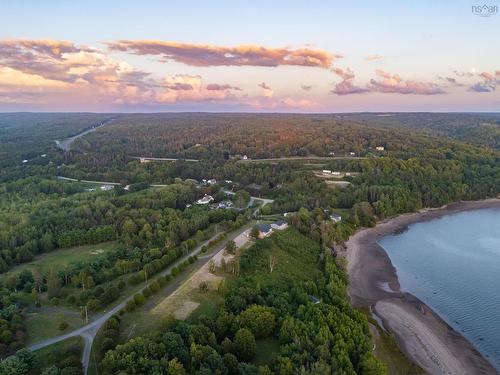 7 Colonial Arms Drive, Deep Brook, NS 