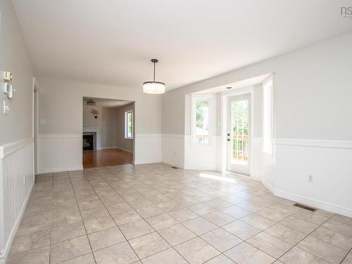 17 Evergreen Crescent, Lantz, NS 
