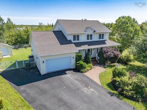 17 Evergreen Crescent, Lantz, NS 