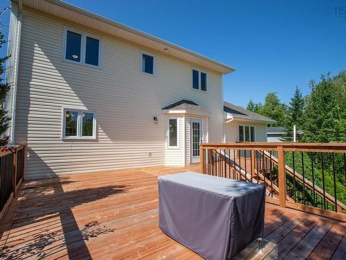 17 Evergreen Crescent, Lantz, NS 