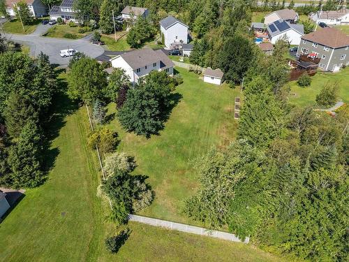 17 Evergreen Crescent, Lantz, NS 