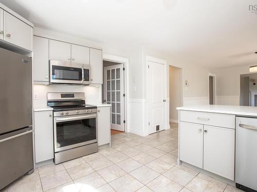 17 Evergreen Crescent, Lantz, NS 