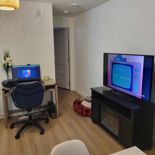 Salon - 103-1360 Rue Principale, Saint-Roch-De-L'Achigan, QC 