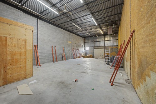 Warehouse - 130-268 Boul. Pierre-Boursier, Châteauguay, QC 