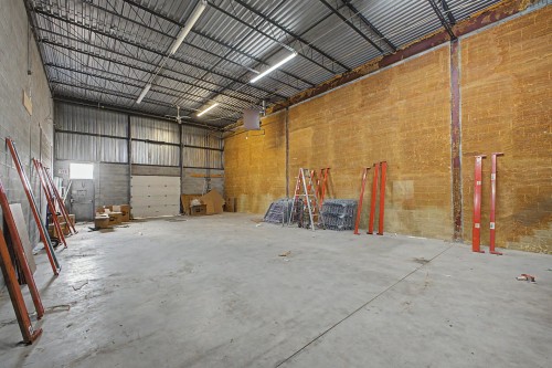 Warehouse - 130-268 Boul. Pierre-Boursier, Châteauguay, QC 