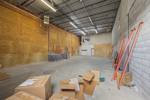 Warehouse - 130-268 Boul. Pierre-Boursier, Châteauguay, QC 
