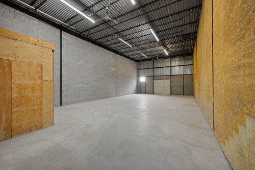 Warehouse - 130-268 Boul. Pierre-Boursier, Châteauguay, QC 