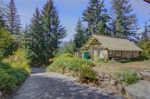 10545 Cypress Rd, Youbou, BC 