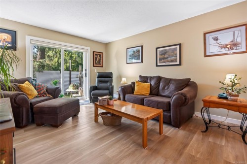 #104-220 Back Rd, Courtenay, BC 