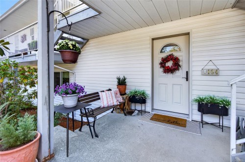 #104-220 Back Rd, Courtenay, BC 