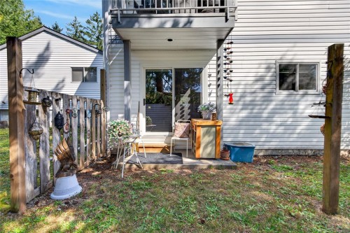 #104-220 Back Rd, Courtenay, BC 