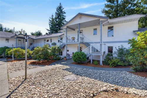 #104-220 Back Rd, Courtenay, BC 