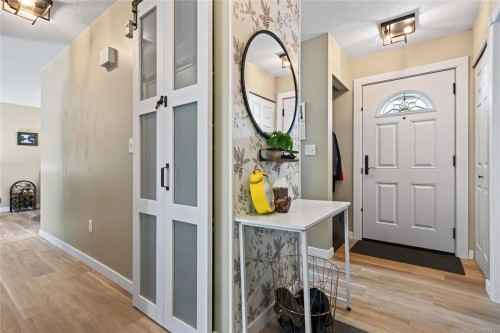 #104-220 Back Rd, Courtenay, BC 