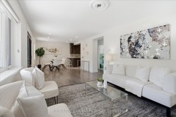 56 Bellamy Road S Toronto, ON M1M 3P4