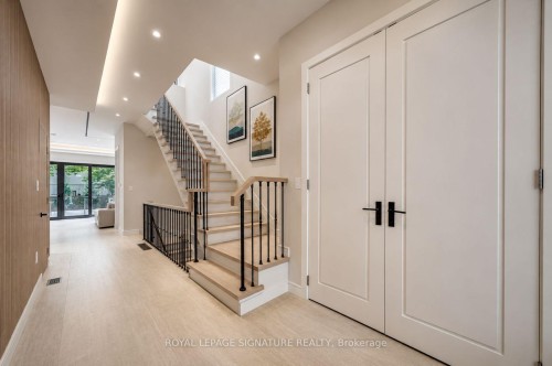 876 Atwater Avenue, Mississauga, ON 