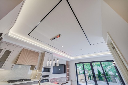 876 Atwater Avenue, Mississauga, ON 