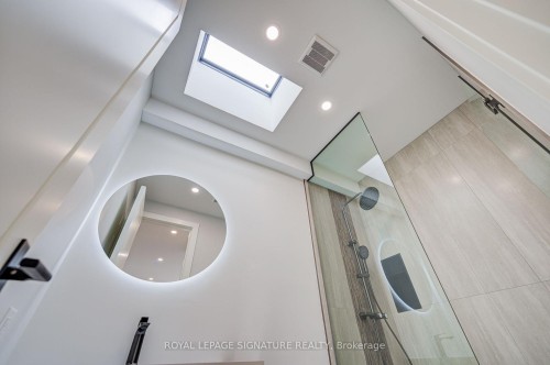 876 Atwater Avenue, Mississauga, ON 