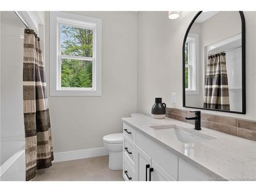 49 Adrienne St, Dieppe, NB 