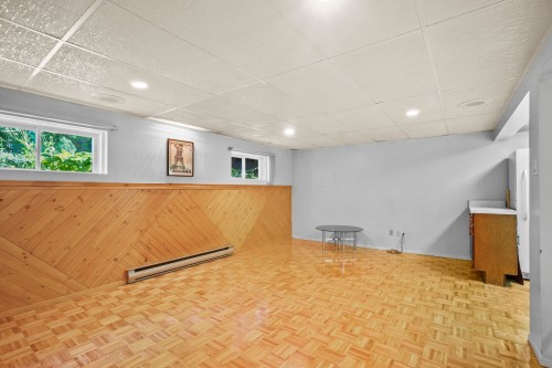 Salle familiale - 226 Rue Latour, Repentigny (Repentigny), QC 