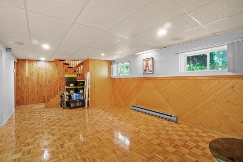 Salle familiale - 226 Rue Latour, Repentigny (Repentigny), QC 