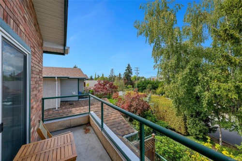 #13-2235 Harbour Rd, Sidney, BC 