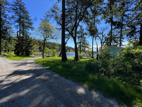 212 Captain Morgans Blvd, Protection Island, BC 
