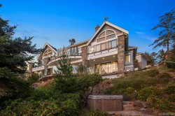 1050 Roxview Crt  Sooke, BC V9Z 1L8