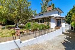 610 Kent Rd  Saanich, BC V8Z 1Z1