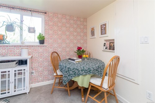 610 Kent Rd, Saanich, BC 