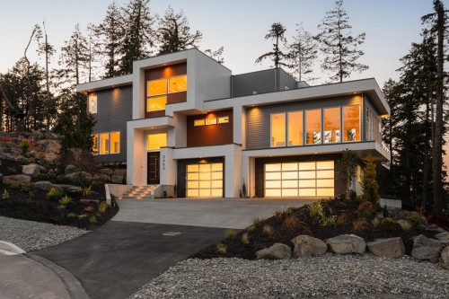 2464 Tryon Rd, North Saanich, BC 