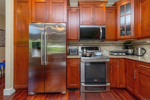 971 Gade Rd, Langford, BC 