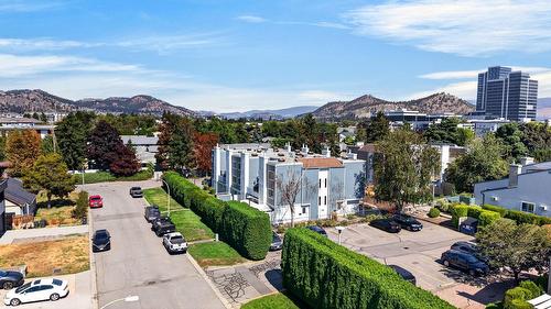 6-1481 Inkar Road  Kelowna, BC V1Y 8J1