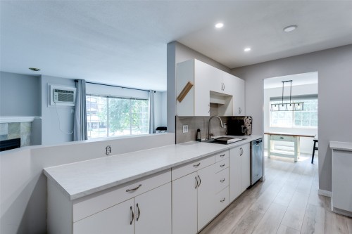 101-575 Doyle Avenue, Kelowna, BC 