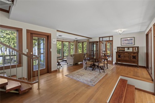 2185 Widgeon Rd, Qualicum Beach, BC 