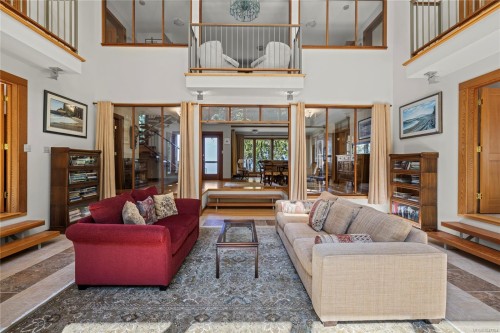 2185 Widgeon Rd, Qualicum Beach, BC 