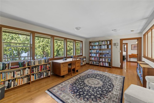 2185 Widgeon Rd, Qualicum Beach, BC 
