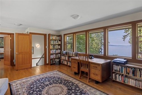 2185 Widgeon Rd, Qualicum Beach, BC 