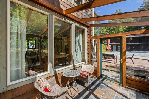 2185 Widgeon Rd, Qualicum Beach, BC 