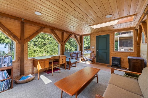 2185 Widgeon Rd, Qualicum Beach, BC 
