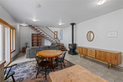 2185 Widgeon Rd, Qualicum Beach, BC 